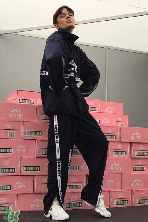 vetements與umbro2018春夏聯(lián)名系列怎么樣_好看嗎？
