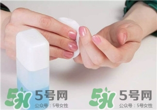 怎么選購指甲油?長期使用指甲油會(huì)怎樣?