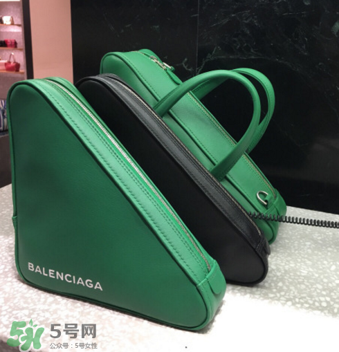 balenciaga三角包尺寸多大？巴黎世家三角形包包尺寸介紹
