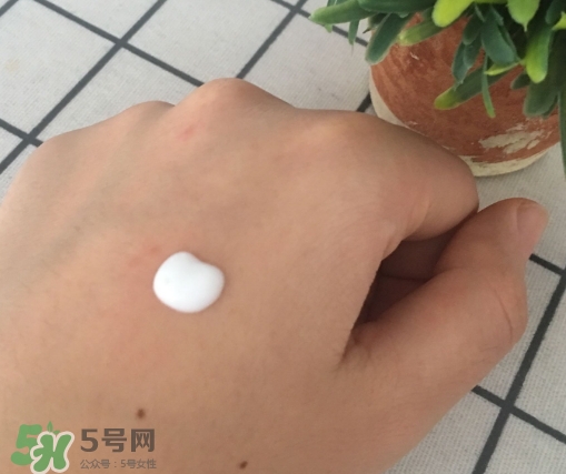 高姿勻凈透亮萃白禮盒多少錢？高姿勻凈透亮萃白禮盒價格
