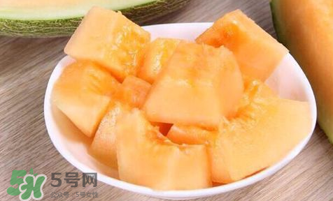 寶寶能吃哈蜜瓜嗎？哈密瓜嬰兒能吃嗎？