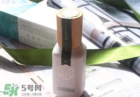 百雀羚三生花冰清瑩白精華液多少錢(qián)_專(zhuān)柜價(jià)格