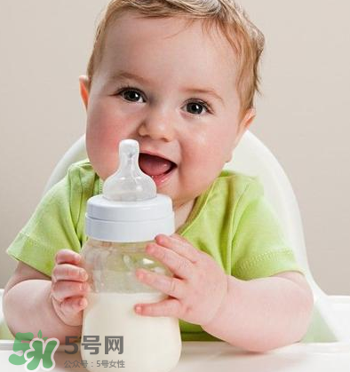 如何戒夜奶寶寶不痛苦？寶寶如何戒夜奶？