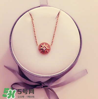 迪奧羅盤項(xiàng)鏈意義是什么？dior迪奧羅盤項(xiàng)鏈有什么寓意？
