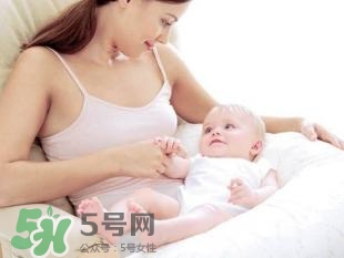 三伏天坐月子可以洗澡嗎？三伏天坐月子可以穿短袖嗎？