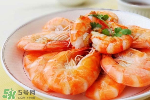 三伏貼可以吃蝦嗎？貼三伏貼可以吃龍蝦嗎？