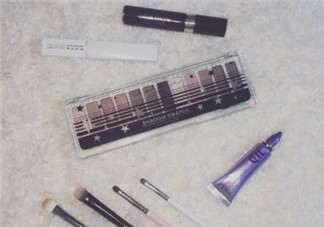 lottie london眼影怎么用,lottie london眼影試色