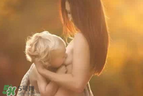哺乳期可以貼三伏貼嗎？哺乳期貼三伏貼會(huì)影響寶寶嗎？