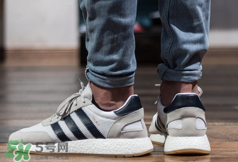 adidas iniki runner上腳效果怎么樣？阿迪達(dá)斯復(fù)古跑鞋好看嗎？
