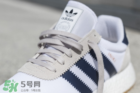 adidas iniki runner多少錢？阿迪達斯復(fù)古跑鞋專柜價格