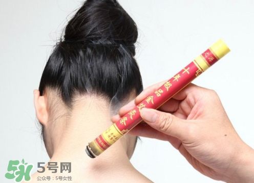 艾灸條和艾灸貼哪個(gè)好？艾灸好還是艾灸貼好？