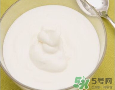酸奶用什么牛奶做最好？酸奶用什么奶粉做好