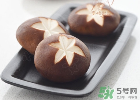香菇怎么切十字？如何切出漂亮的香菇花兒
