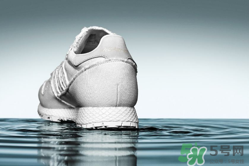 daniel arsham與adidas聯(lián)名new york運(yùn)動(dòng)鞋多少錢(qián)_怎么買(mǎi)？