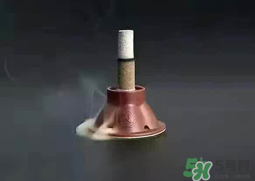 艾艾貼貼后出現(xiàn)水泡怎么回事？艾艾貼后有水泡怎么辦？