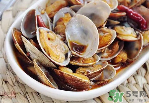 花蛤死了還能炒開口么？花蛤里面的黑色能吃嗎