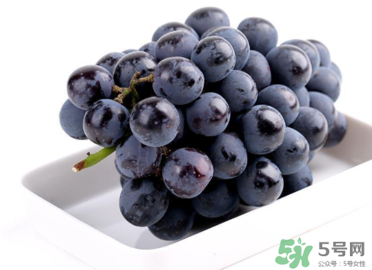 夏黑葡萄為什么掉色？夏黑葡萄怎么會染色？