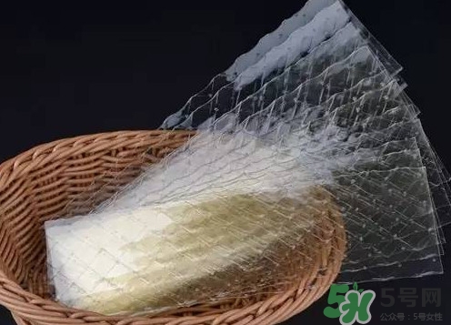 吉利丁片用冷水泡多久？吉利丁片做果凍的比例