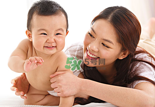 剖腹產(chǎn)后催乳按摩方法 剖腹產(chǎn)怎么催乳好？