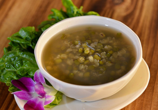 三伏天可以喝綠豆湯嗎？三伏天是喝綠豆湯還是喝生姜水？