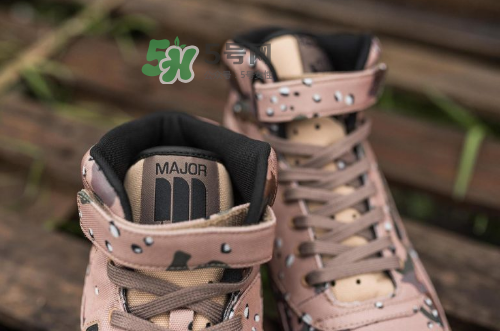 major與reebok聯(lián)名ex-o-fit hi迷彩運(yùn)動(dòng)鞋多少錢(qián)？
