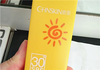瓷肌美白隔離防曬霜怎么樣？瓷肌美白防曬霜好用嗎？