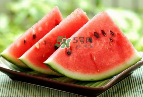 三伏天坐月子可以吃西瓜嗎？三伏天坐月子吃西瓜好嗎？