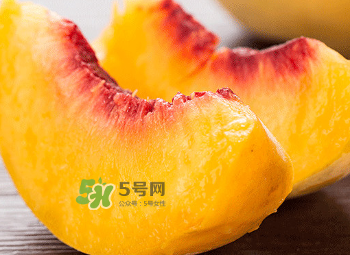黃桃果肉是什么顏色？黃桃果肉為什么是紅的？