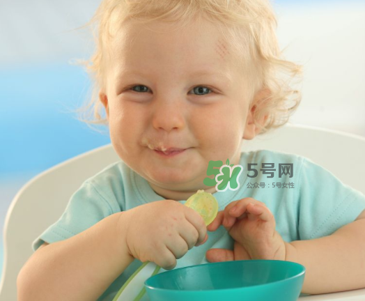 寶寶什么時(shí)候可以吃油？寶寶能吃油嗎？