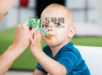 寶寶什么時(shí)候可以吃油？寶寶能吃油嗎？