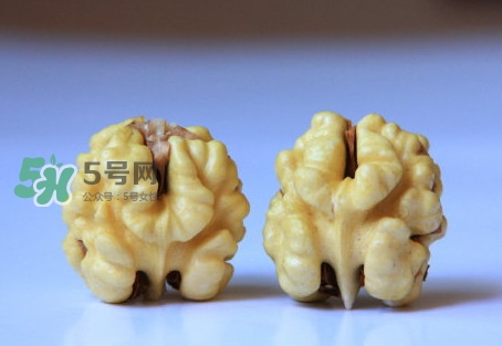 青皮核桃有毒嗎？青皮核桃怎么吃