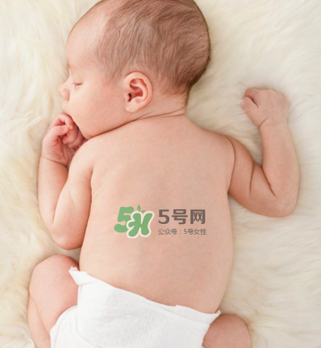 寶寶暑熱癥的癥狀 寶寶暑熱怎么辦？