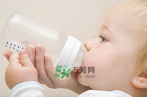 寶寶脫水怎么補(bǔ)水？寶寶脫水怎么辦？