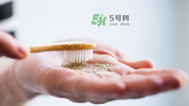 lush牙膏粒怎么用？lush牙膏粒使用方法