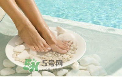 醋泡腳可以天天泡嗎？醋泡腳可以反復(fù)用嗎