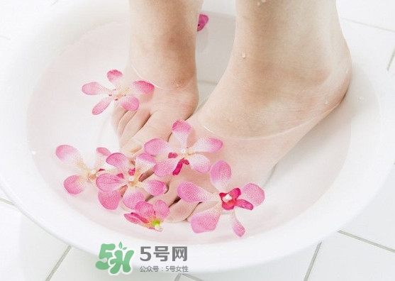 醋泡腳多長時間最好？醋泡腳一次用多少合適