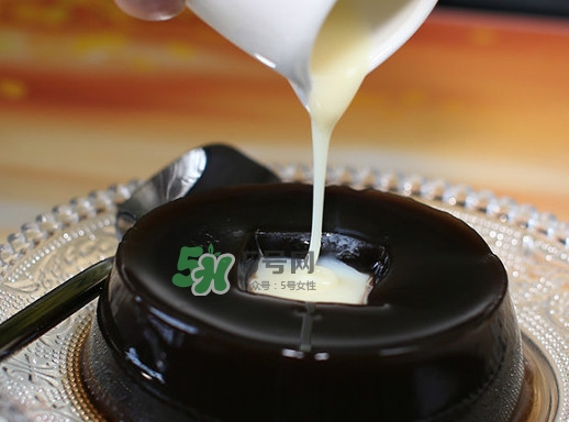 龜苓膏哪個(gè)牌子正宗？傳統(tǒng)的龜苓膏如何熬制