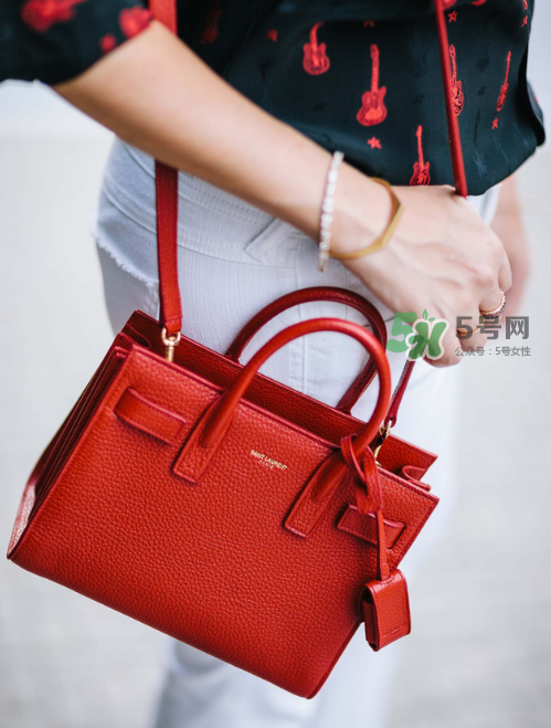 ysl風(fēng)琴包尺寸多大？ysl圣羅蘭風(fēng)琴包尺寸對(duì)比