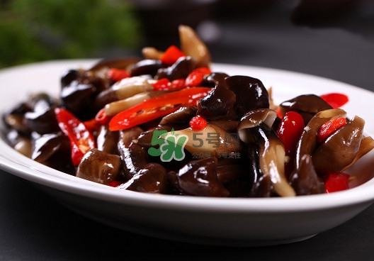 雞樅菌有毒嗎？雞樅菌不能和什么一起吃？
