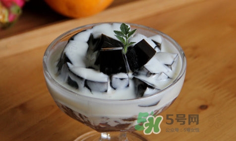 龜苓膏能帶上飛機(jī)嗎？龜苓膏能去火嗎？