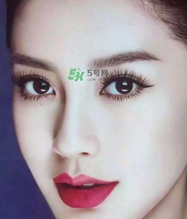 做美瞳線可以化妝嗎？紋美瞳線多久可以化妝？