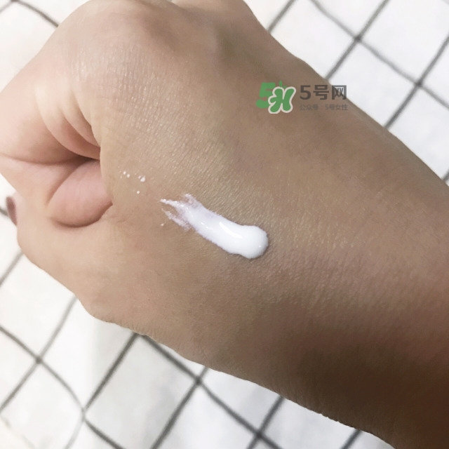 佳雪防曬霜怎么用？佳雪防曬霜要卸妝嗎
