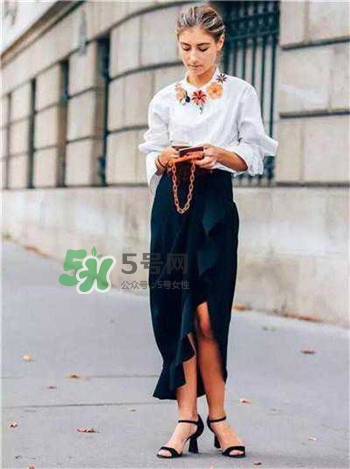 襯衣怎么扎進(jìn)褲子里？襯衣扎進(jìn)褲子里的時(shí)尚穿法
