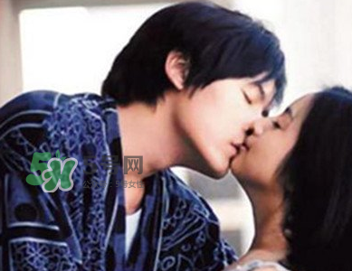 初吻怎么接吻？如何接吻不像初吻？