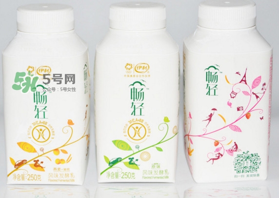  冠益乳和暢輕哪個好？冠益乳好還是暢輕好