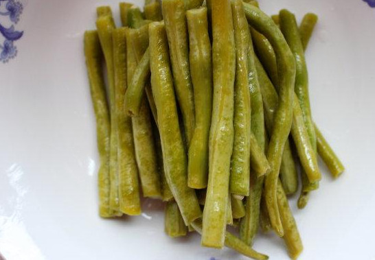 酸豇豆炒什么好吃？酸豇豆可以炒什么