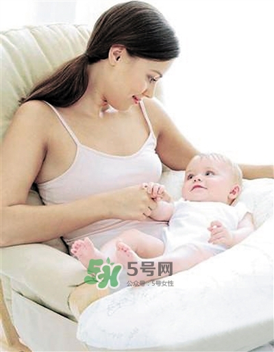 坐月子吃素應(yīng)該吃什么？吃素坐月子怎么坐？