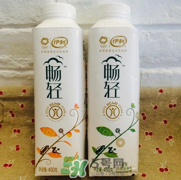  冠益乳和暢輕哪個好？冠益乳好還是暢輕好