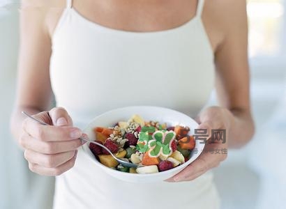 坐月子吃素應(yīng)該吃什么？吃素坐月子怎么坐？