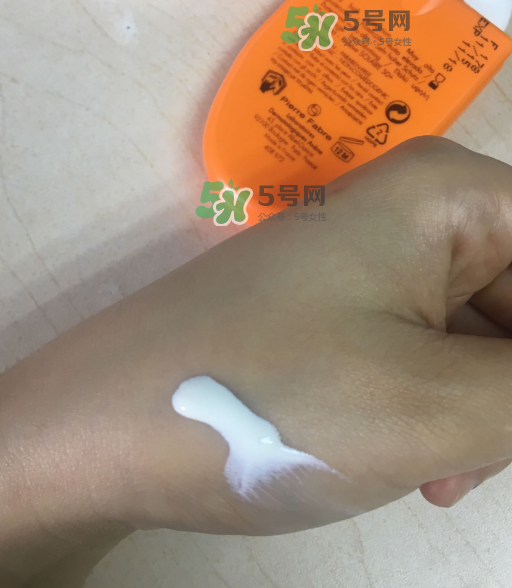 雅漾防曬霜怎么樣？雅漾防曬霜防水嗎？